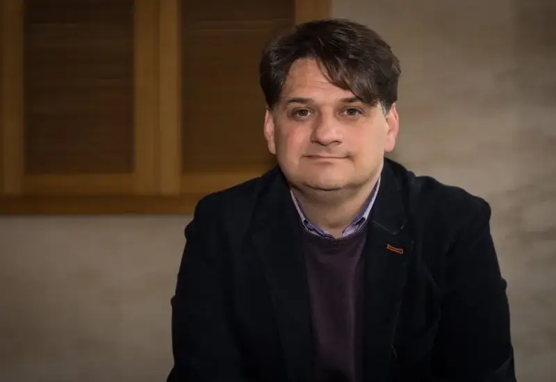 Колега отказал да се ръкува с Мариан Бачев, не бил ваксиниран