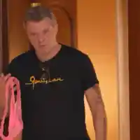 Куката развя розови прашки