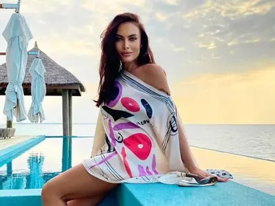 Лили Клюкарката се опна на Малдивите (СНИМКИ)