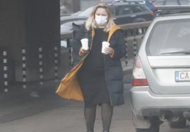 Лора Крумова ходи с едни и същи дрехи (Журналистката се занемари покрай майчинството)