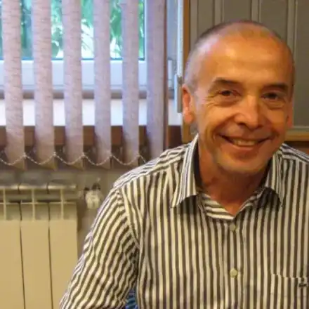 Мангъров с имоти на Боровец и на морето