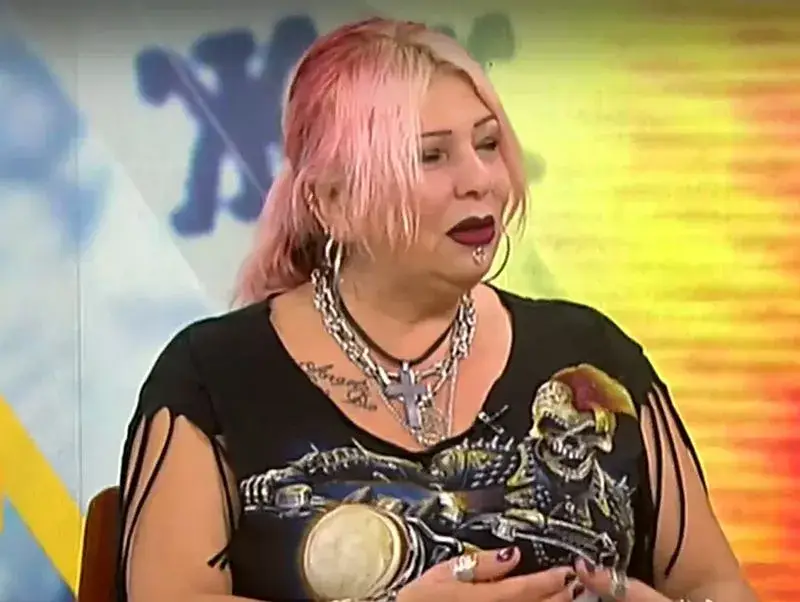 Милена:  Дорева ми се,  като разбрах, че са ме оскубали със 700 евро,  и пак продължават мизерниците!