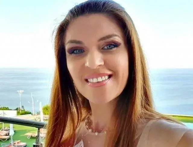 Помните ли я? Поп-фолк звездата Цветелина стана психоложка