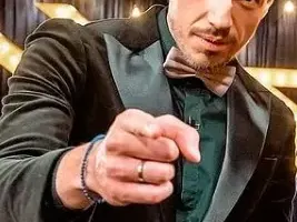 Присадената коса на Даниел Петканов така и не порасна