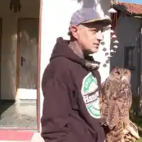 Шеф Михалчев праща бухали на училище