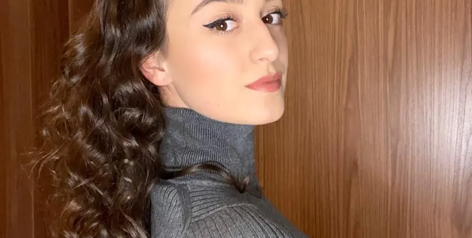 Щерката на Янко Лудия стана модел! (Вижте изкусителката Рая Ваташка на 18 г.)