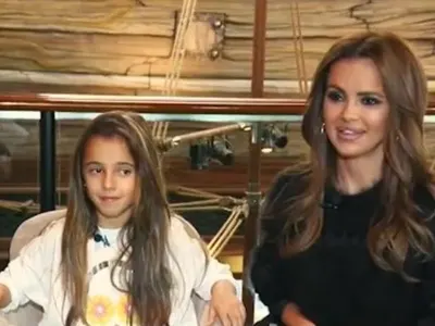 Щерката на Отварачката без нея в Занзибар (СНИМКИ)