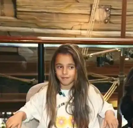 Щерката на Отварачката без нея в Занзибар (СНИМКИ)