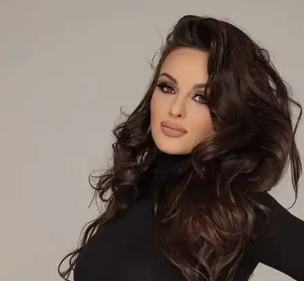 Симона Загорова на първа разходка с бебето (СНИМКИ)