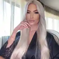 Тита още е с ММА боеца