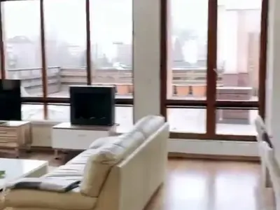 Вижте в какъв лукс тъне Асдис Ран (Ледената кралица си купи пентхаус в София)