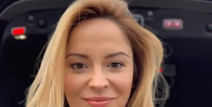 Вики от „Мастило” празнува ваксинирането в Истанбул