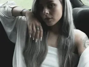 Виктория от Евровизия: Ще пея за баща си на конкурса! (Татко й с нелечима болест)