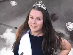 Първата Мис Плюс размер с нова любов! (Веселка Маринова си тръгва от конкурса с корона и гадже)