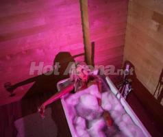Ваната – любима снимачна площадка на бг звездите (Кой какви ги върши, горещи снимки)