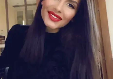 Анелия хукна на салса