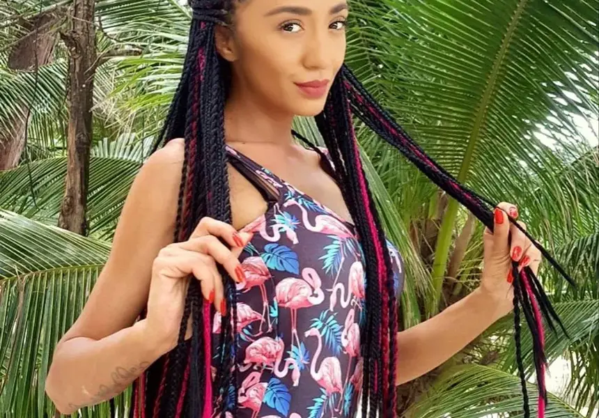 Ани Хоанг забегна на Малдивите