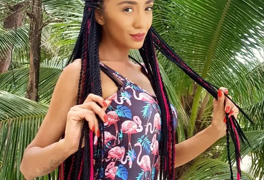 Ани Хоанг забегна на Малдивите