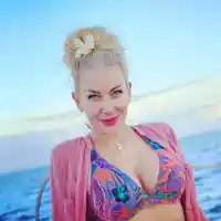 Антония Петрова изпъчи бомби