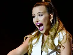 Брутален СКАНДАЛ! Фен разкри: Пияната и надрусана Гери-Никол ни излъга! Крещя и налита на бой