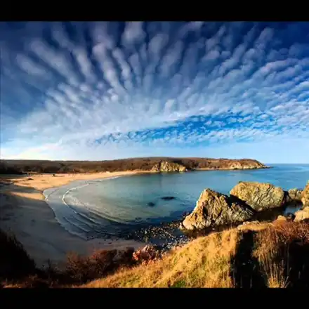 Capital’s dirty game against summer tourism