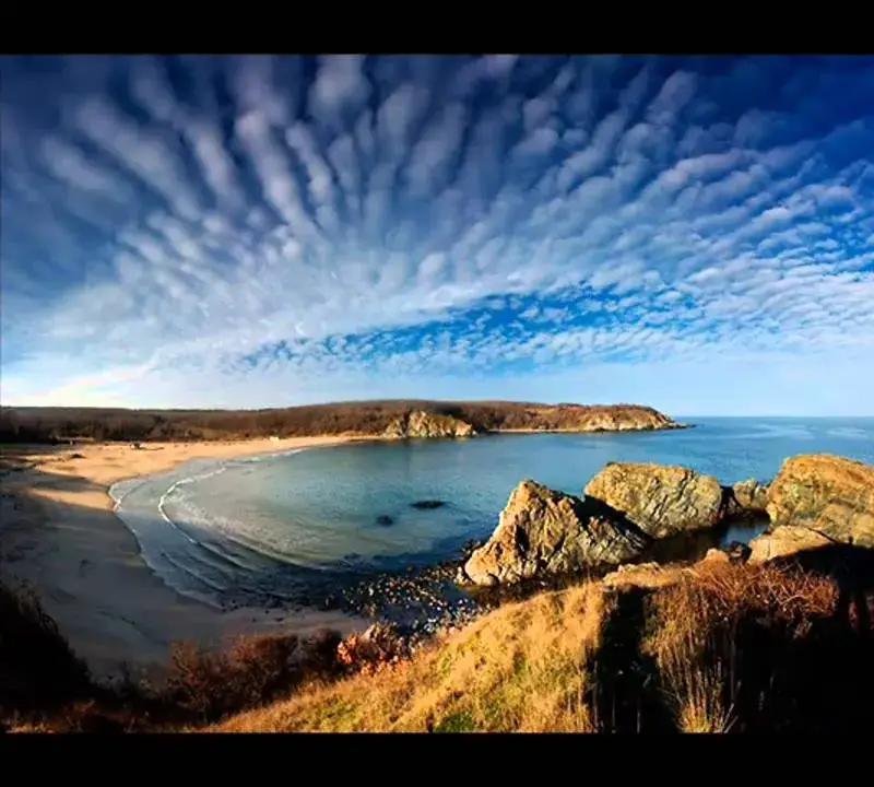 Capital’s dirty game against summer tourism