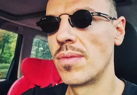 Даниел Петканов остана без зъби