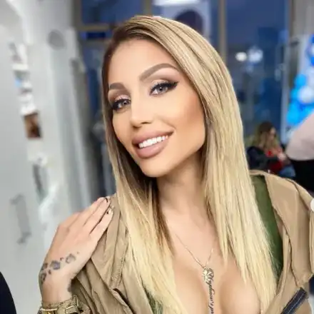 Джулиана Гани се научи да се храни правилно