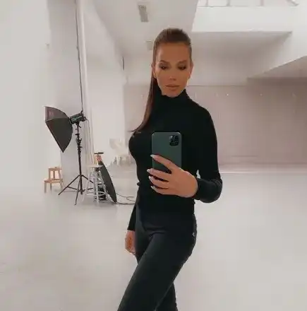 Емилия се завръща на сцената с нови песни