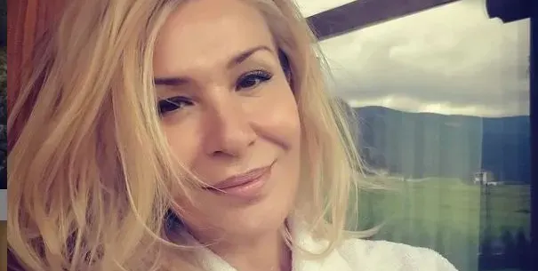 Гала обожава да се разхожда дибидюс! Какво ли виждат комшиите отсреща?