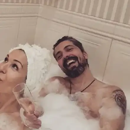 Гала вече 15 години е лудо влюбена в Стефан