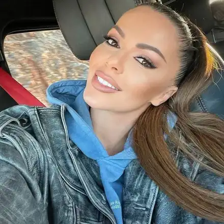 Галена отпра голяма дупара! (Папарашко фото в галерията)