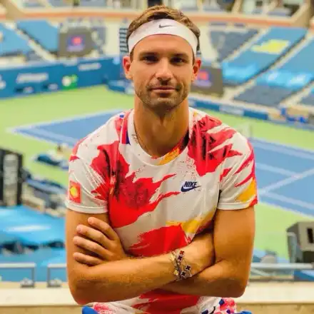 Гришо пръска хиляди долари за бижута