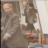 Гущерова модерна и до магазина в студа (Папарашки снимки)