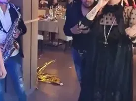 И под карантина, Софка пее  по купони: Кой ще те проверява след 21 часа, бе?