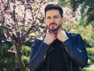 Явор от „Ол инклузив” станал баща като студент