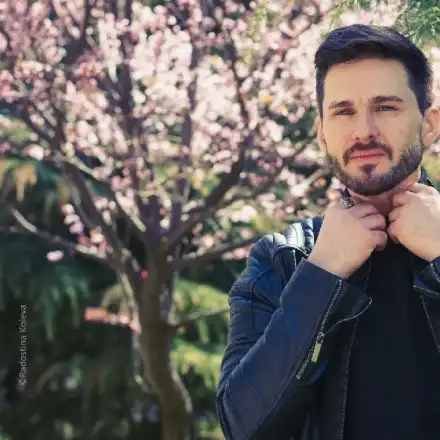 Явор от „Ол инклузив” станал баща като студент