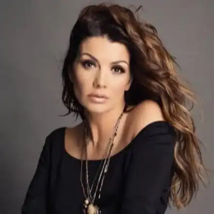 Инцидент с Кали! Певицата се изгори лошо