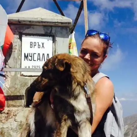 Йоанна Темелкова прибрала кучето си от боклука