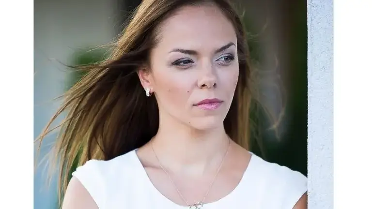 Йоанна Темелкова спасява читалище