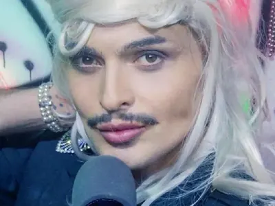 Иво Димчев се подпалил на концерт