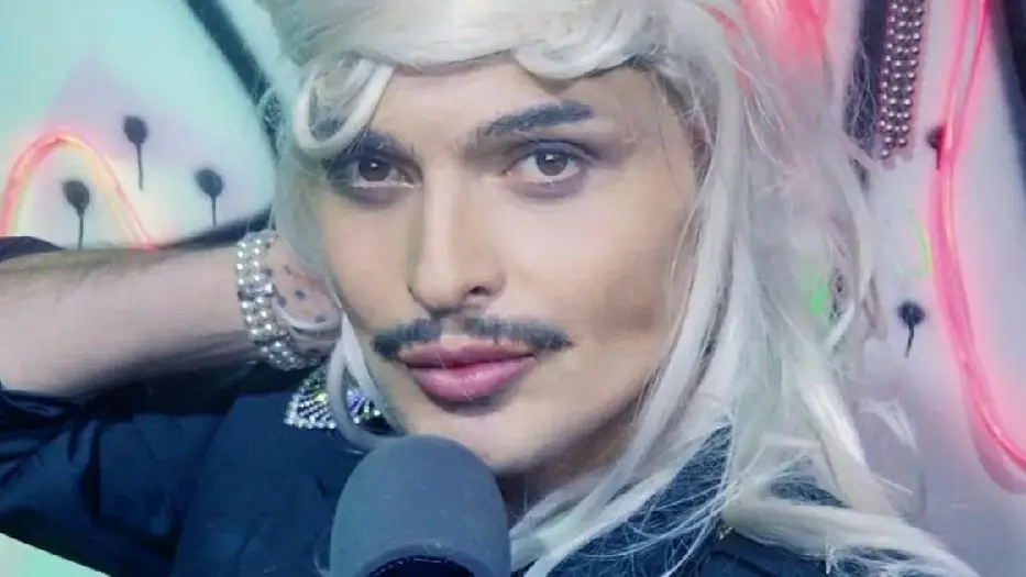 Иво Димчев се подпалил на концерт