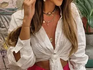 Изчезна силиконът на Алекс Петканова