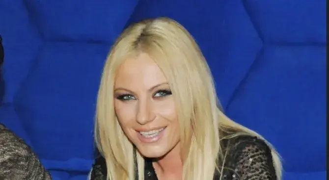 Камелия си клъцна носа (СНИМКИ + Реакции на фенове)