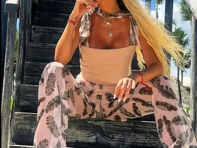 Катрин Вачева избяга на топло! (Горещи снимки)