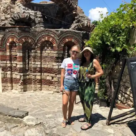 Кичка Бодурова осиновила едно от децата на брат си Михаил?