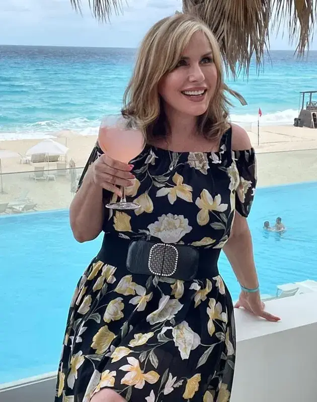 Кичка се боцна и се подмлади (Снимки)