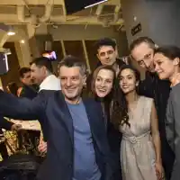 Куката дава любовни съвети в уебсериал