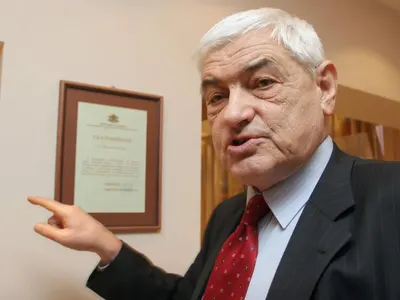 Легендарният шеф на НДК Христо Друмев бере душа в болница