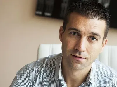 Любовница разбила брака на Краси Ванков (Шеметна блондинка коли и беси в продуцентската му фирма)